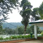 The Kingswood Holiday Bungalow