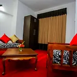 La Cottage Boutique Hotel & Restaurant Hotel