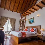 Villa Serenus Boutique *