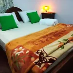 Sam\'S Place