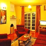 Inn Hill View Bungalow *