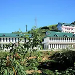 Vintage Courtyard Hotel