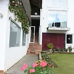Midky Hotel