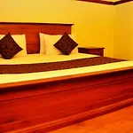 Yoho Yenisey Lake View Bungalow