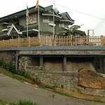 Misty Hills Boutique Cottage