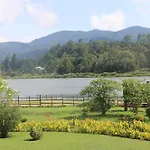 Calamander Lake Gregory