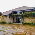Acacia Nuwara Eliya