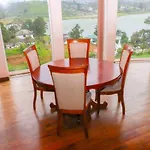 Acacia Nuwara Eliya