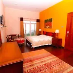 Acacia Guest house 3*