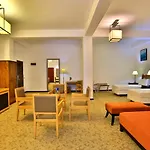 Ashford Hotel 4*