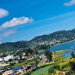 Hillcrest Homestay Nuwara Eliya