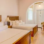 The Clovelly * Nuwara Eliya