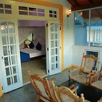 Camellia Lake Resort