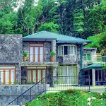 Hummingbird Hill Villa *