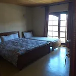 Hill View Bungalow Inn