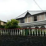 Hotel Single Tree Nuwara Eliya.