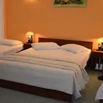 Vishmi's Rest 3*