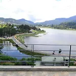 Serenus Boutique Villa *