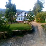 Mountain View Homestay Nuwara Eliya