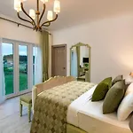 Stoney Croft Hotel