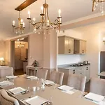 Stoney Croft 5*