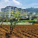 Ashley Services Hotel *