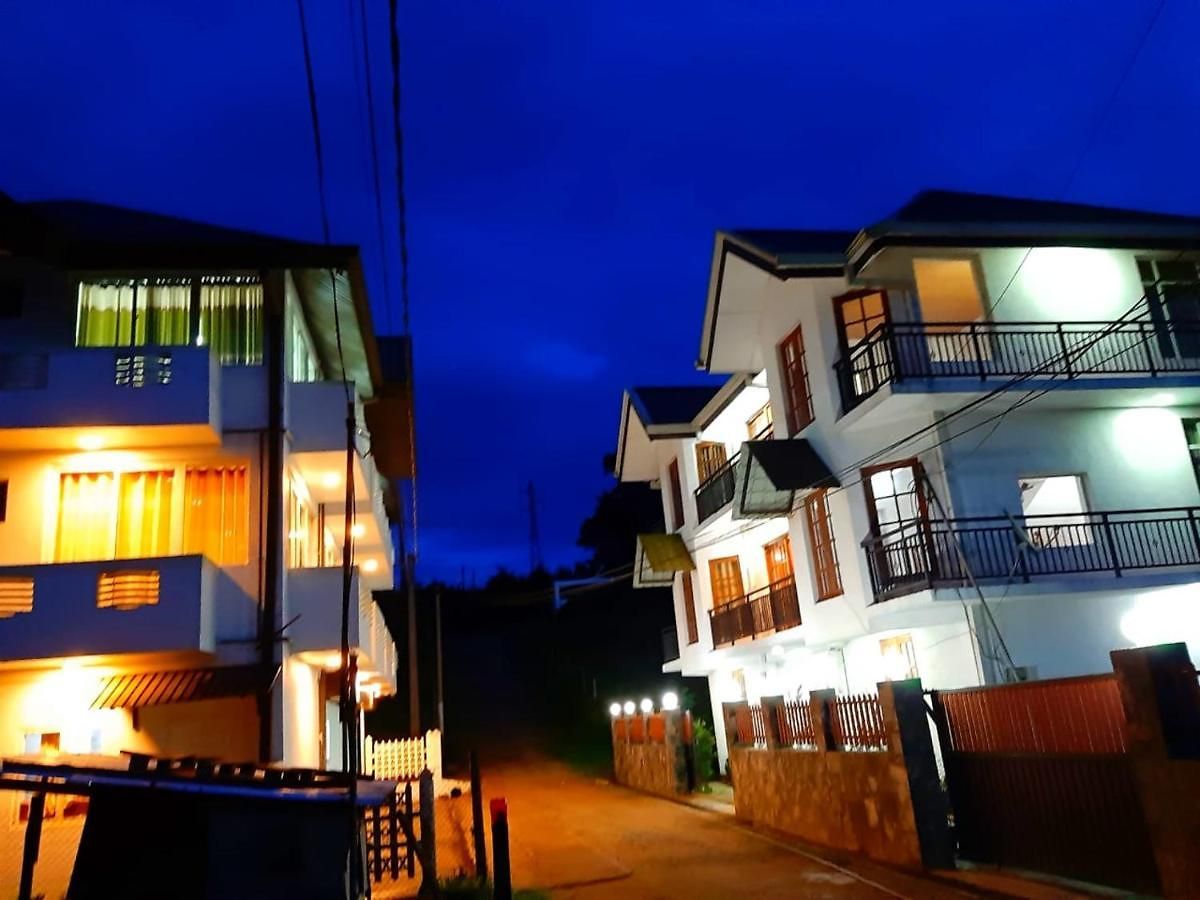 Hotel Oyo 487 Sudha Ozone Freeze 3*