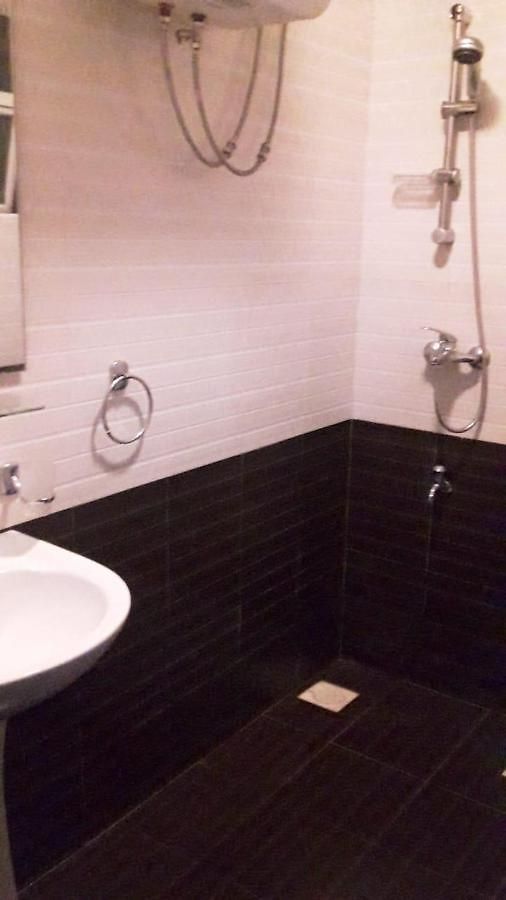 Aparthotel Holiday *