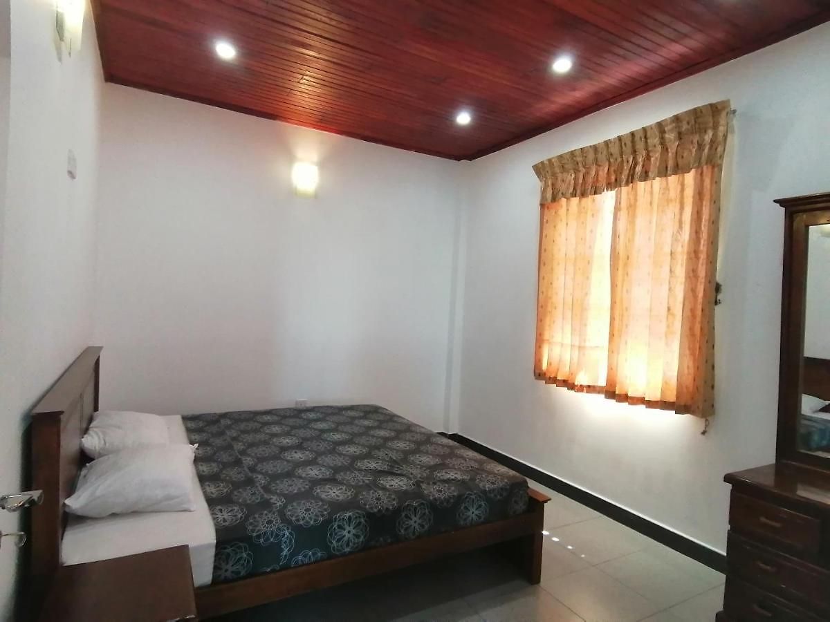 Pedro White House Nuwara-eliya Guest house *
