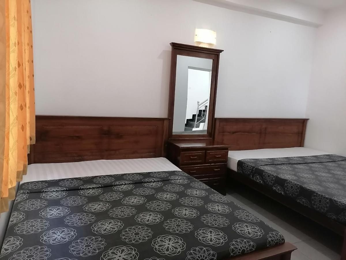 Pedro White House Nuwara-eliya Guest house *
