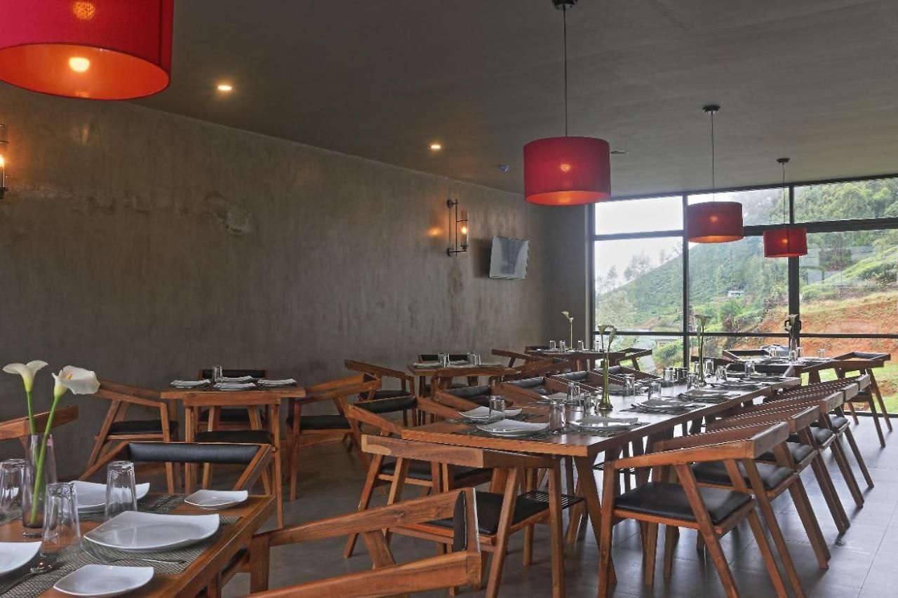 Manuka Hillwood Hotel *