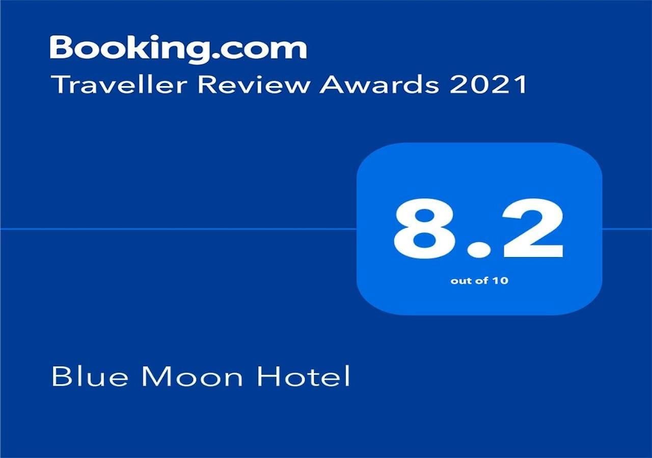 Blue Moon 3*
