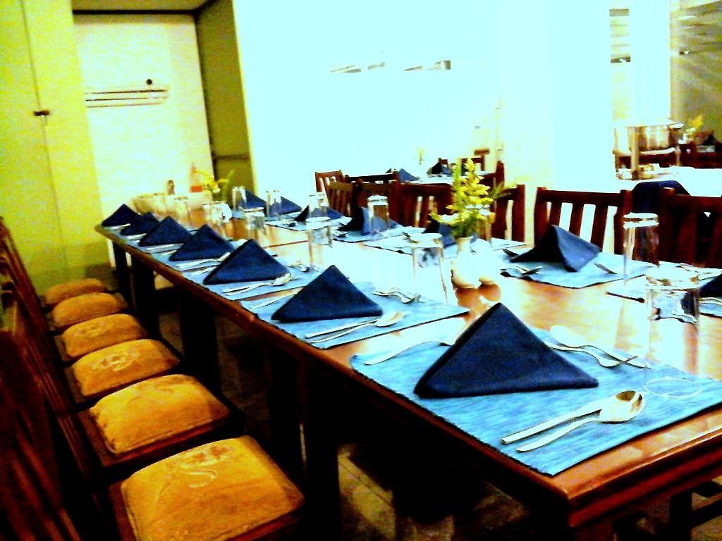 Royal Hills Nuwara Eliya 3*