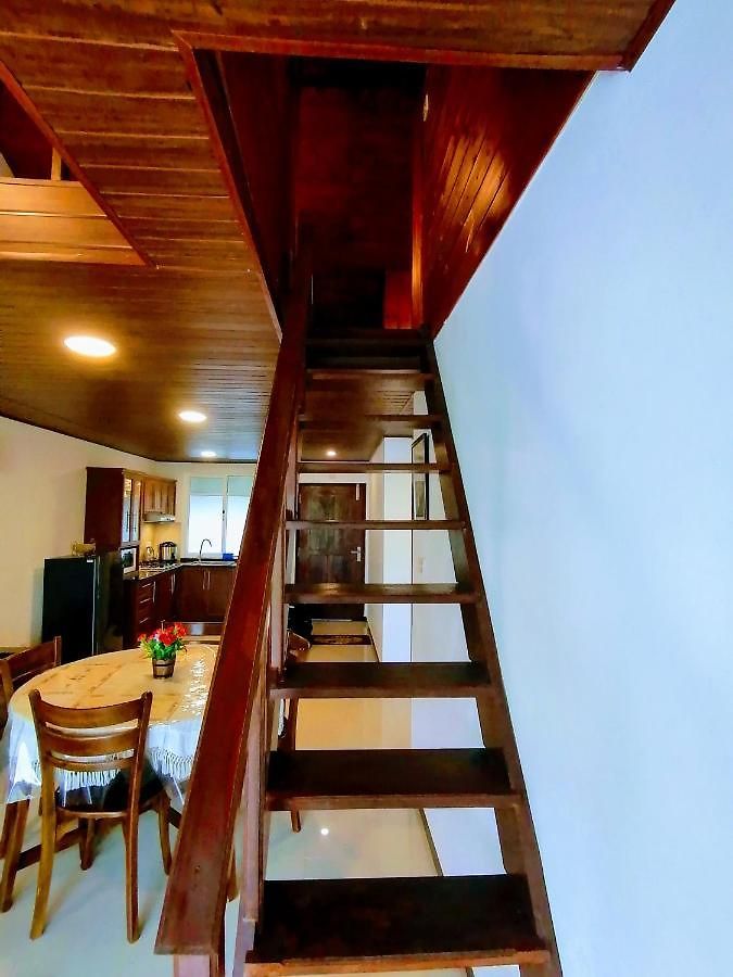 Moon Plains Luxury Apartment
