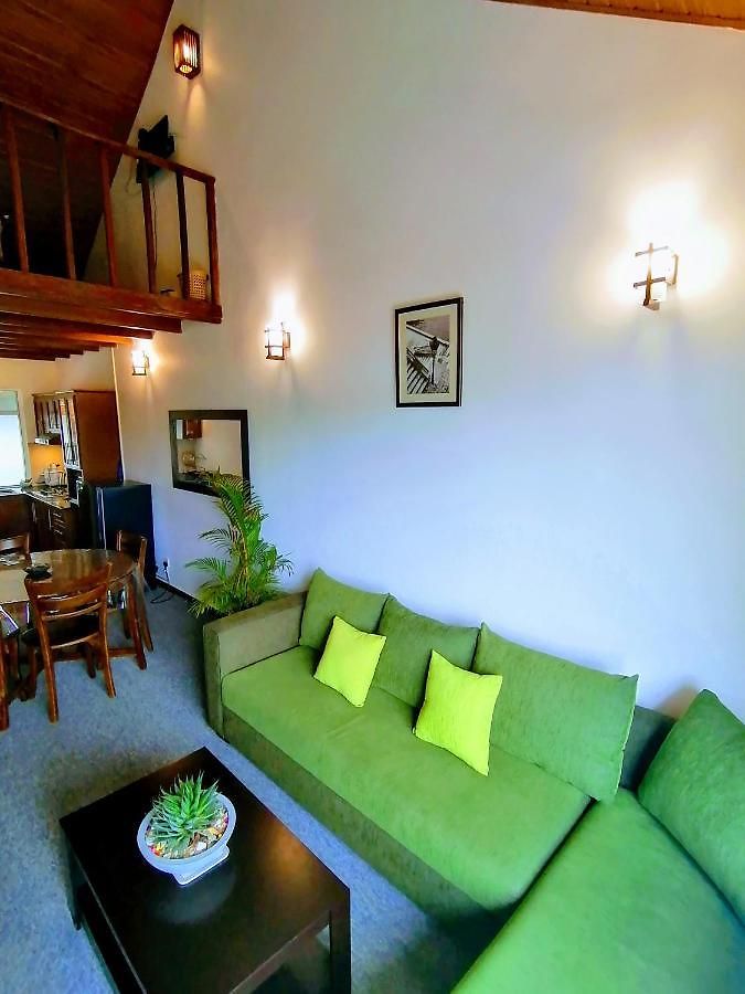 Moon Plains Luxury Apartment