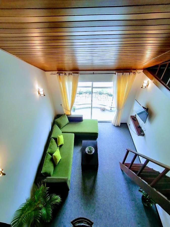 Moon Plains Luxury