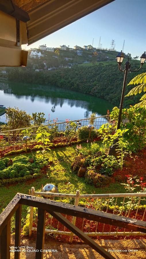 Misty Paradise Of Gregory