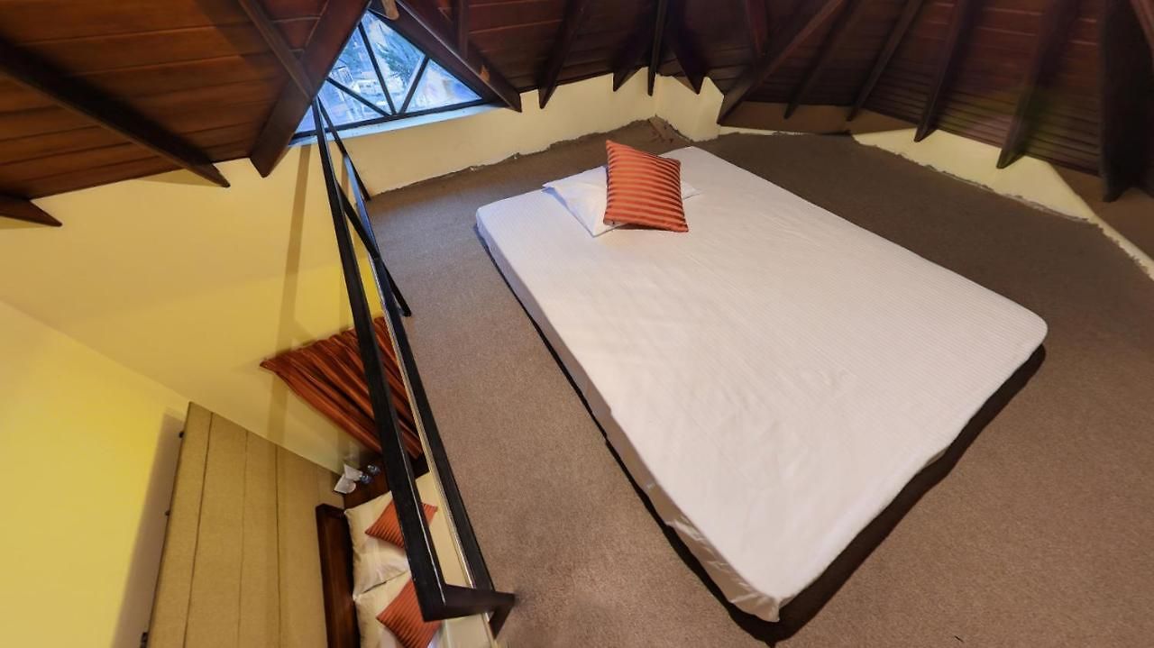 Hotel 42