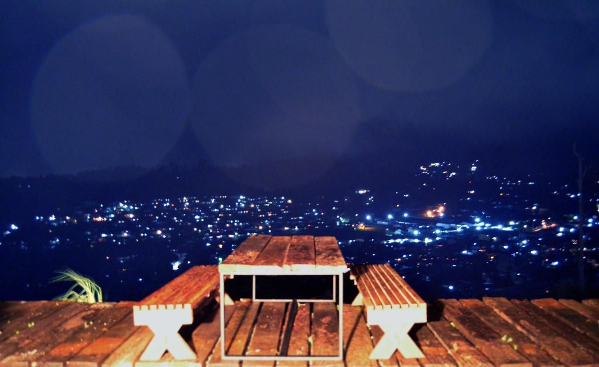 Bed & Breakfast Lovers Leap