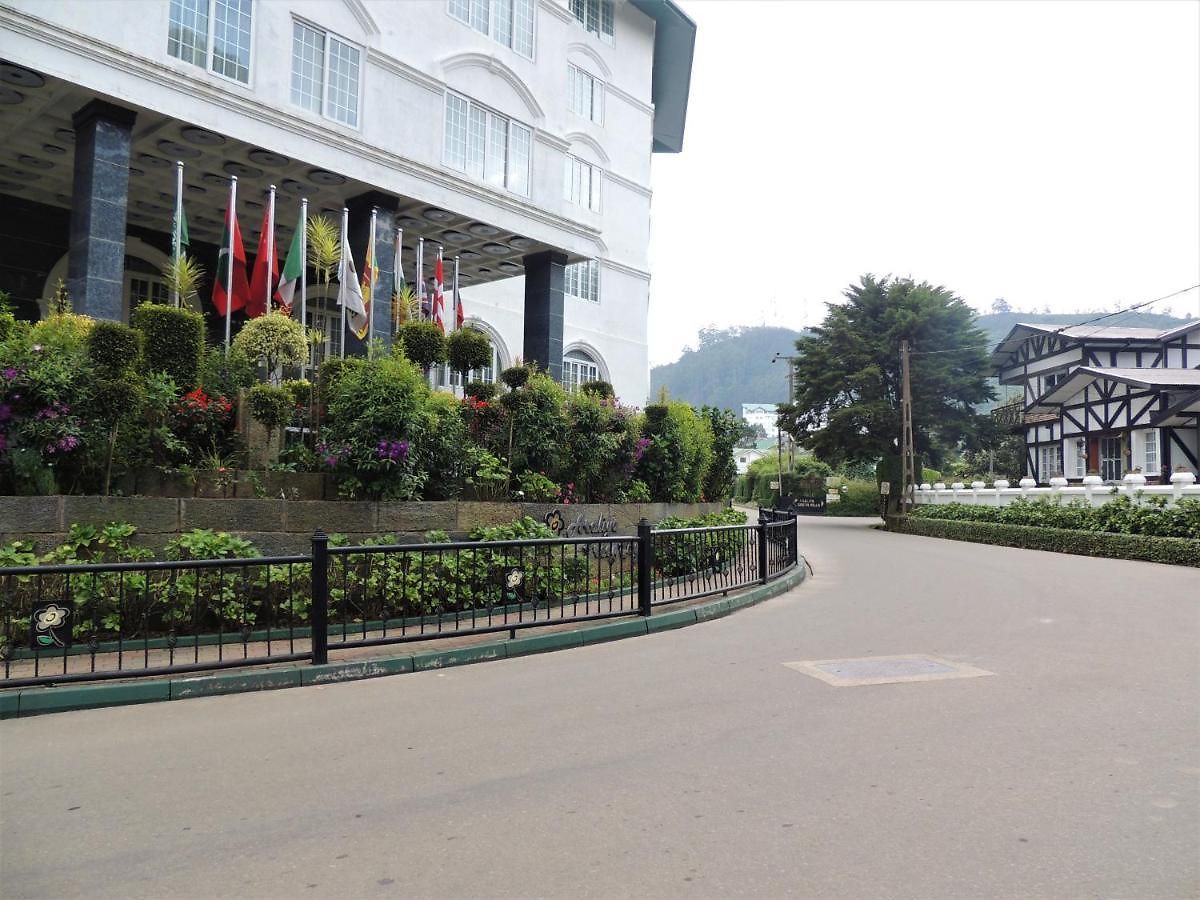 The Teak By Lakbima Apartment *
