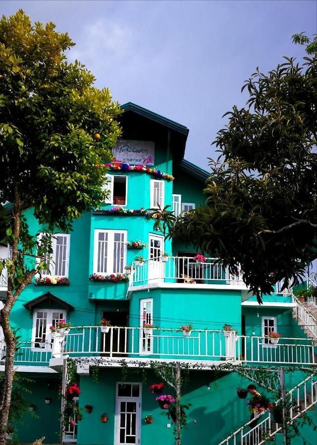 Uyou Ceylon Guest House *