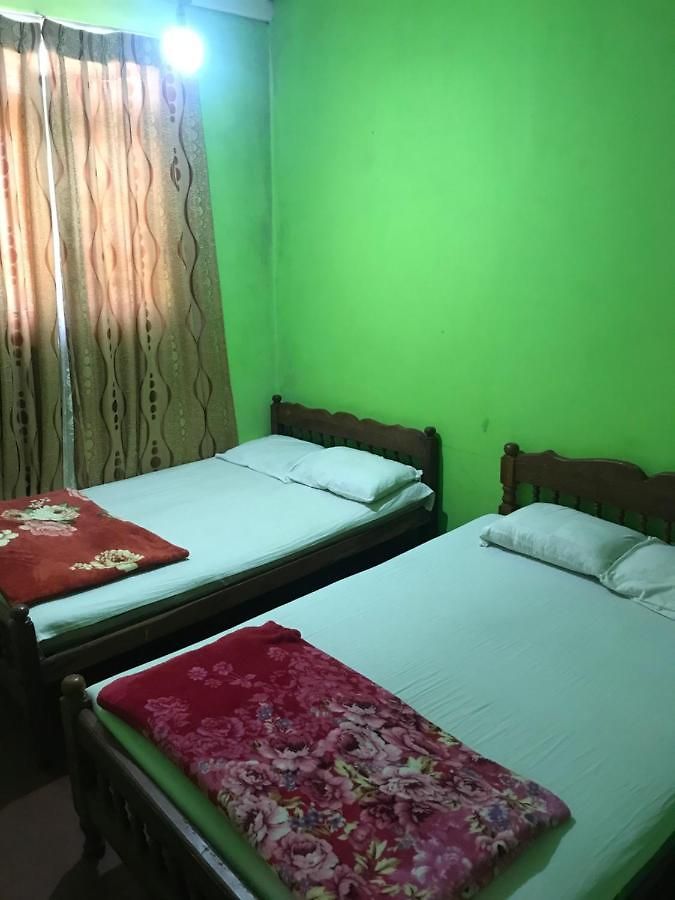 Retreat Nuwaraeliya Hostels Nuwara Eliya
