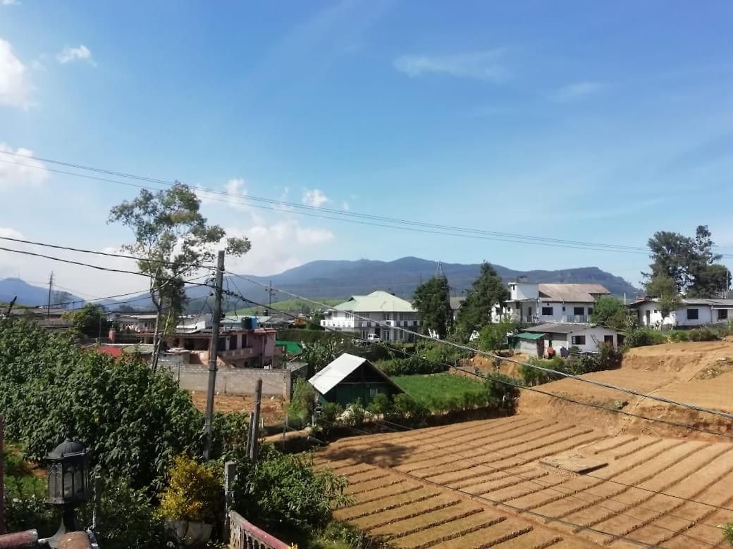 Tissa Holiday Home *