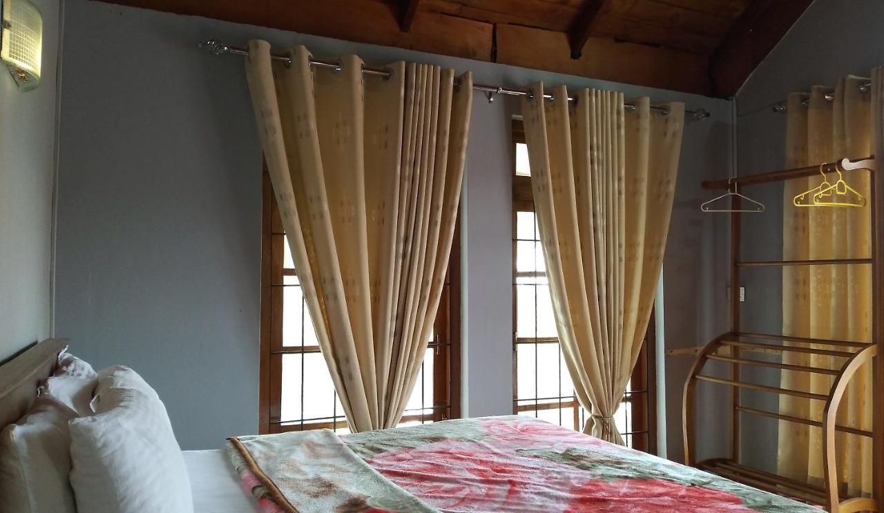 Hotel Forestside &