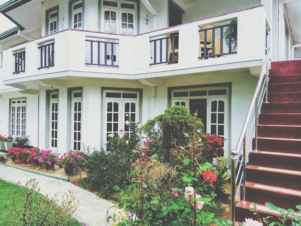 Country Lodge