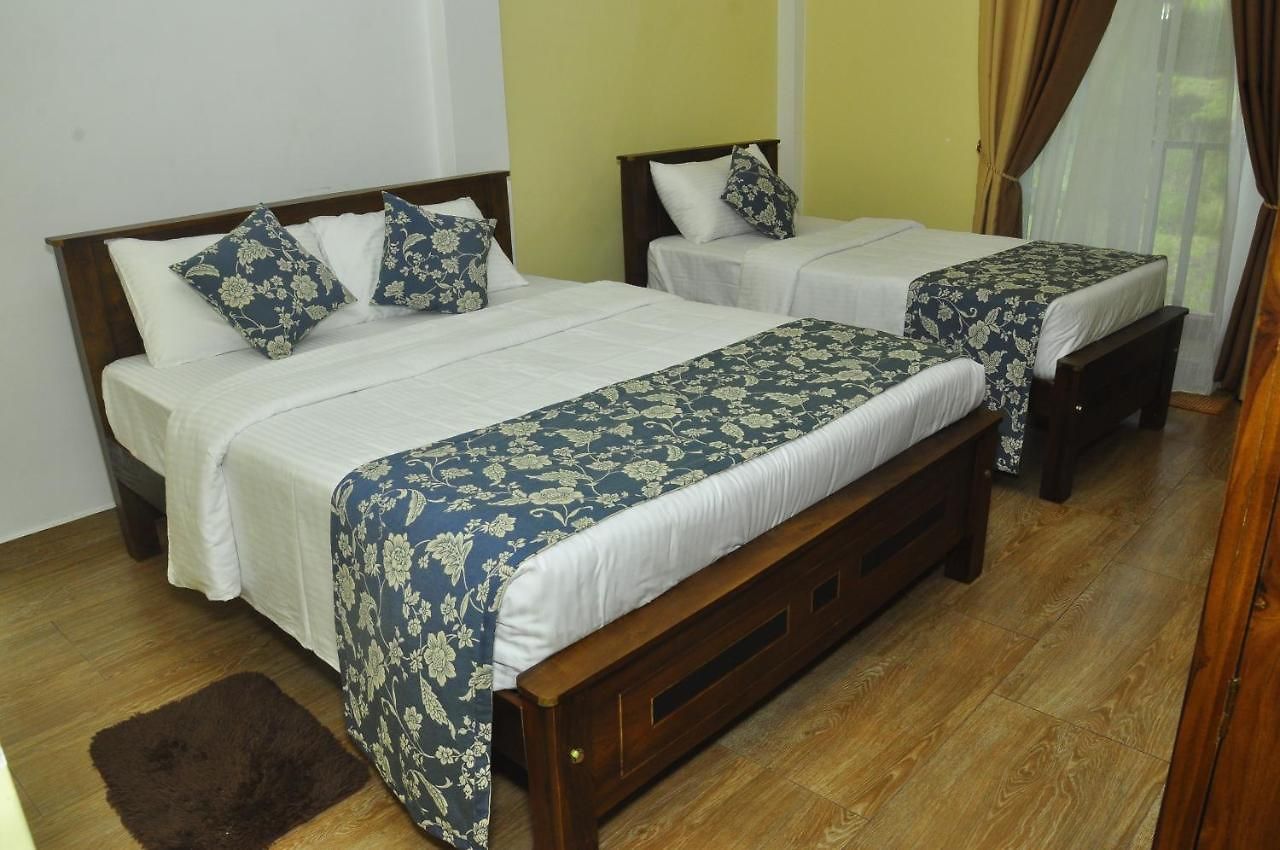 Summer Glow Guest - Nuwara Eliya