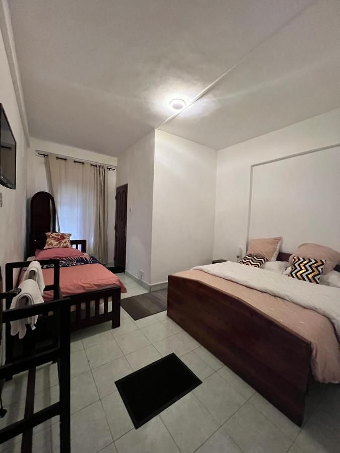 Hill Top Inn * Nuwara Eliya