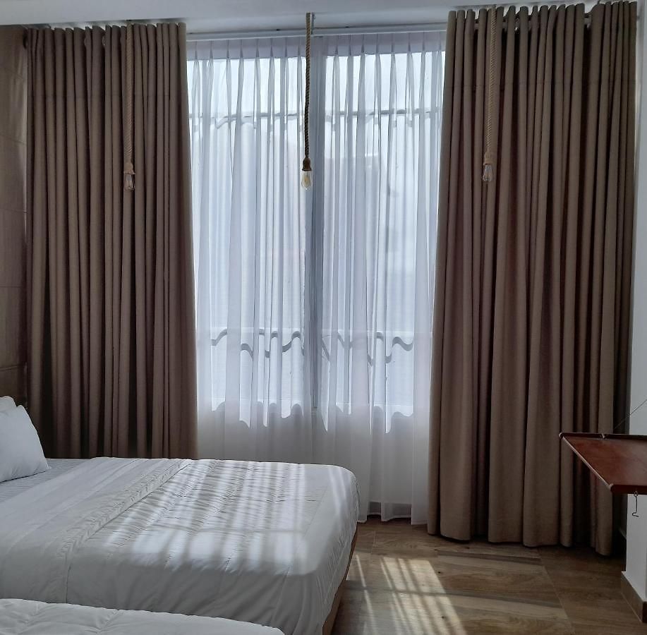 Hotel Pensive
