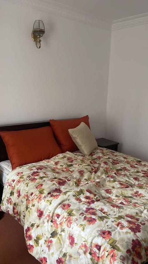 Little England By Regus Hotel