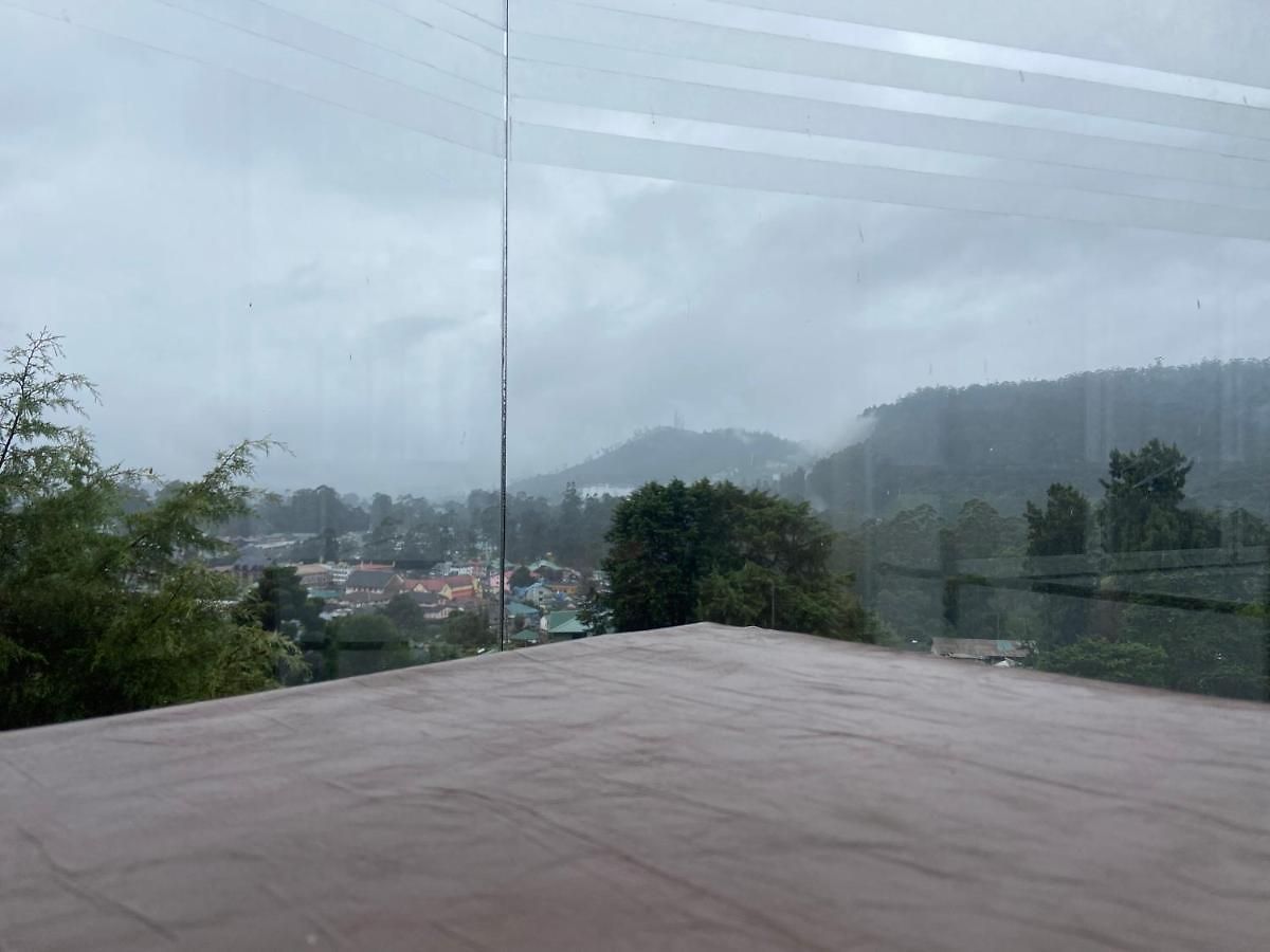 Subra Villa Bed & Breakfast *
